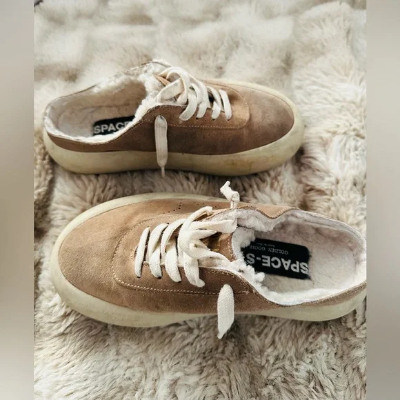 Golden Goose Space Star Sabot Tobacco 36